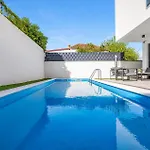 2 Bedroom Gorgeous In * Jezera