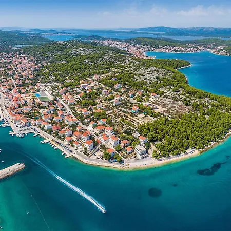 2 Bedroom Gorgeous In * イェゼラ