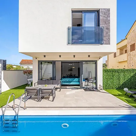 2 Bedroom Gorgeous In アパート