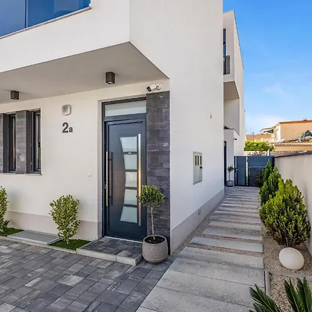 アパート 2 Bedroom Gorgeous In