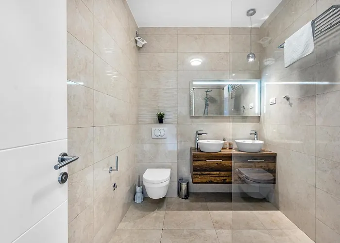 2 Bedroom Gorgeous In * Jezera